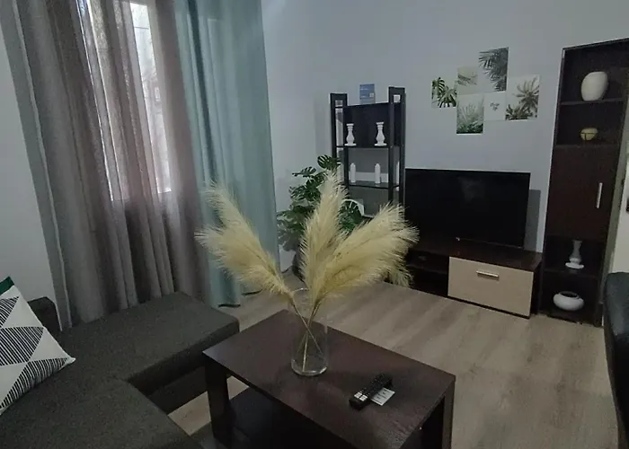 Helena's House Апартаменты *