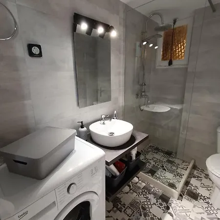 Helena's House شقة إرموبولّي