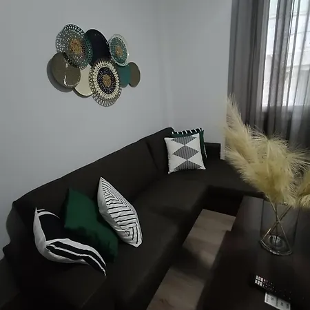 شقة Helena's House إرموبولّي