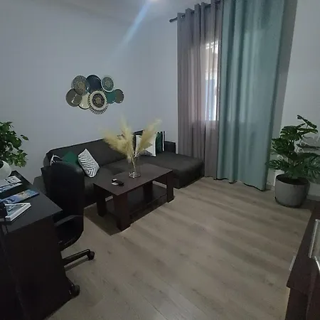 Helena's House شقة