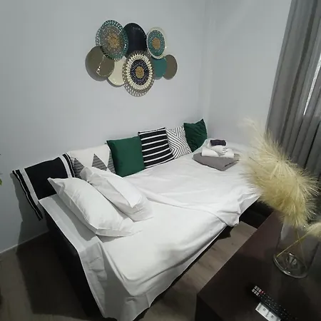 شقة Helena's House إرموبولّي