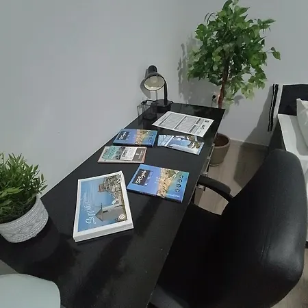 Helena's House إرموبولّي