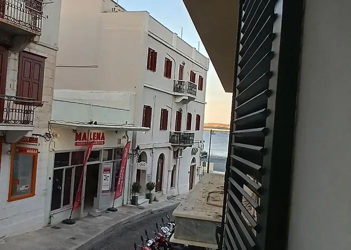 Helena's House * Эрмуполис