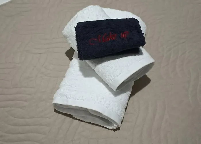 Helena's House Эрмуполис